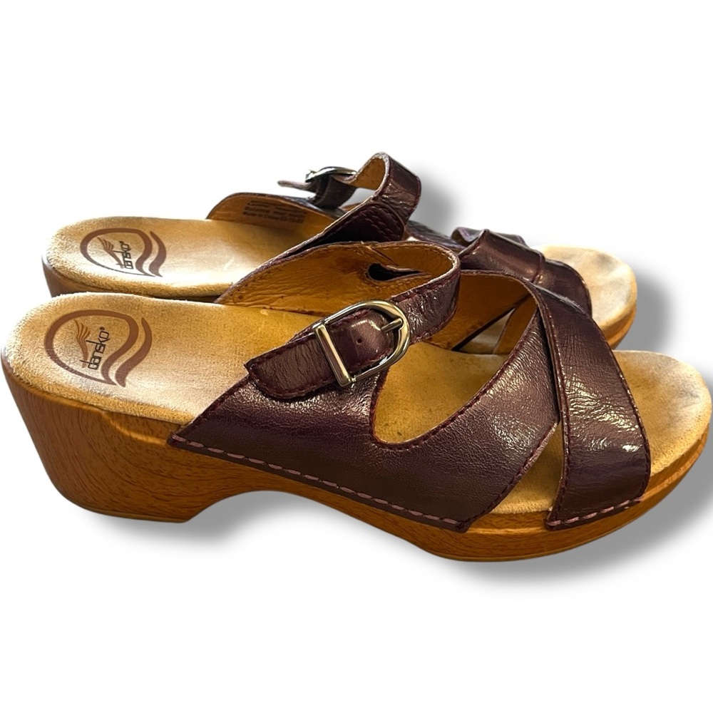 Dansko Sela Vintage Wedge Slip On Sandals Clogs Maroon Patent Leather size 39 - Picture 6 of 11